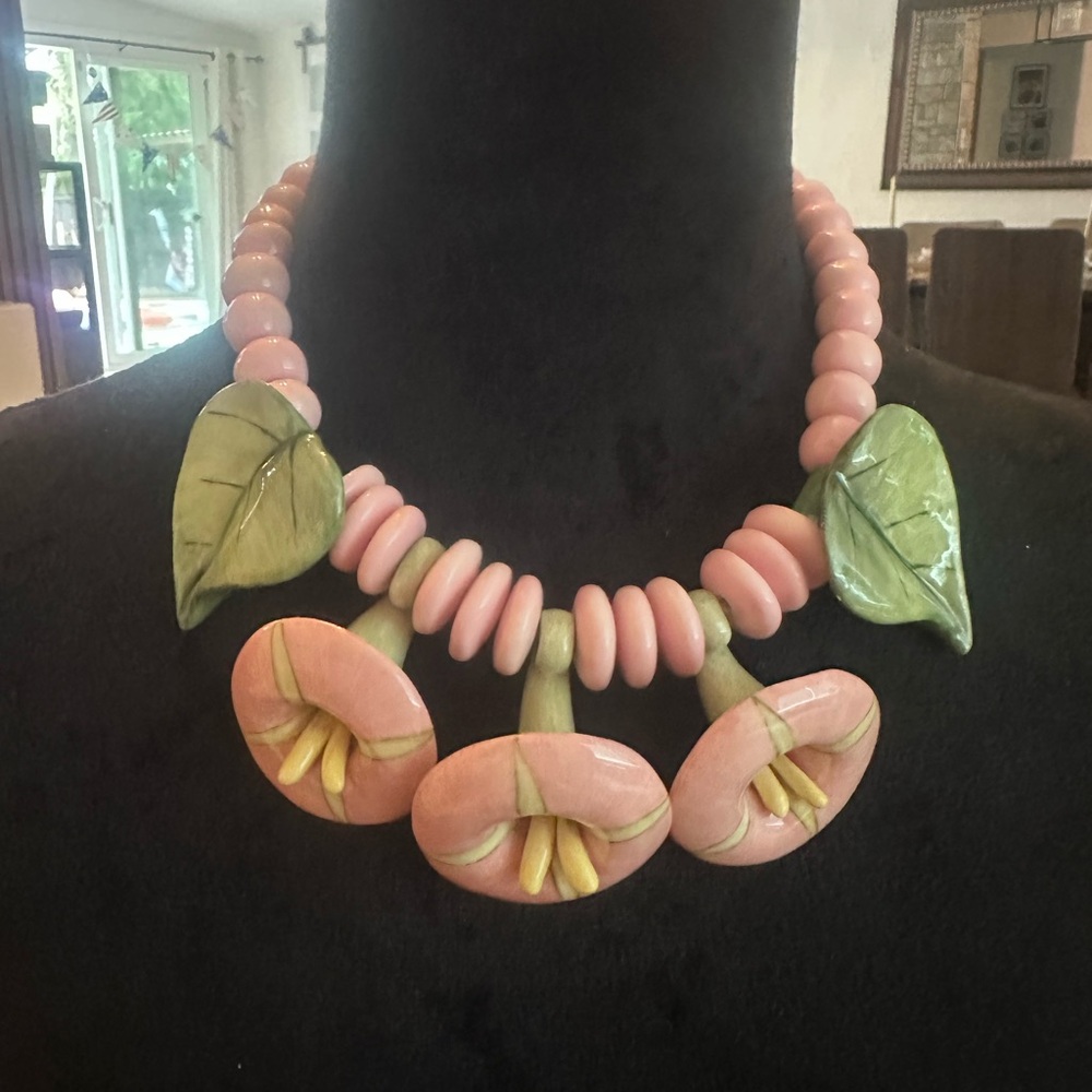 Parrot Pearls Pink and Green Floral Statement Necklace - Women Jewelry